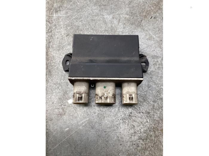 Gebruikte Smart entry computer Opel Astra K Sports Tourer 1.0 Turbo 12V Prijs € 100,00 Margeregeling aangeboden door Gebr Opdam B.V.