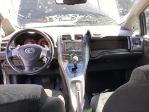 Gebruikte Airbag Set + Module Toyota Auris (E15) 1.6 Dual VVT-i 16V Prijs € 550,00 Margeregeling aangeboden door Gebr Opdam B.V.