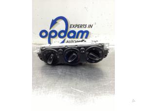 Gebruikte Chaufage Bedieningspaneel Ford C-Max (DM2) 1.6 16V Prijs € 68,00 Margeregeling aangeboden door Gebr Opdam B.V.