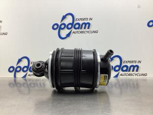 Nieuwe Luchtbalg Mercedes E-Klasse Prijs € 241,94 Inclusief btw aangeboden door Gebr Opdam B.V.