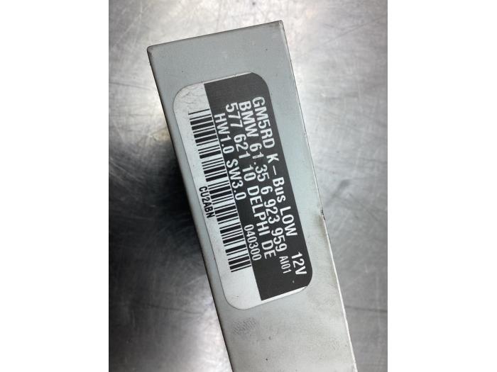 Computer Body Control van een BMW 3 serie Touring (E46/3) 318i 16V 2003