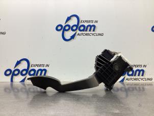 Gebruikte Gaspedaal Opel Corsa D 1.2 16V Prijs € 54,00 Margeregeling aangeboden door Gebr Opdam B.V.