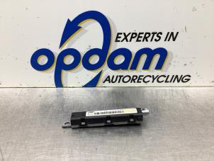 Gebruikte Antenne Versterker Audi A1 (8X1/8XK) 1.2 TFSI Prijs € 18,00 Margeregeling aangeboden door Gebr Opdam B.V.