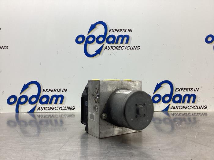 ABS Pomp Mini Countryman (R60), 2010 / 2016 1.6 16V Cooper S, SUV, Benzine, 1.598cc, 135kW (184pk), FWD, N18B16A, 2010-08 / 2016-10, ZC31; ZC32 (Gebruikt)