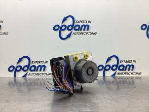 Gebruikte ABS Pomp Peugeot 108 1.0 12V Prijs € 135,00 Margeregeling aangeboden door Gebr Opdam B.V.