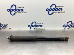 Gebruikte Schokbreker links-achter Peugeot 108 1.0 12V Prijs € 27,00 Margeregeling aangeboden door Gebr Opdam B.V.