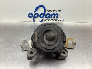 Gebruikte Motorsteun Volvo V50 (MW) 2.4 20V Prijs € 40,00 Margeregeling aangeboden door Gebr Opdam B.V.