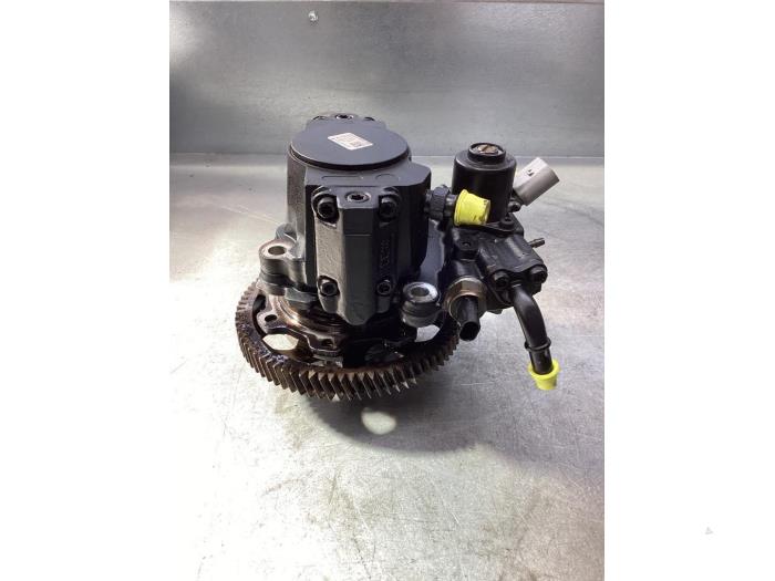 Gebruikte Dieselpomp Mercedes E (W212) E-220 CDI 16V BlueEfficiency,BlueTEC Prijs € 250,00 Margeregeling aangeboden door Gebr Opdam B.V.