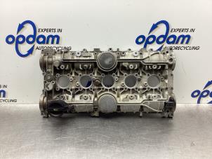 Gebruikte Kleppendeksel Volvo V50 (MW) 2.4 20V Prijs € 108,00 Margeregeling aangeboden door Gebr Opdam B.V.