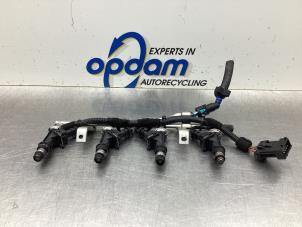 Gebruikte Injector (benzine injectie) Opel Astra H GTC (L08) 1.6 16V Twinport Prijs € 112,00 Margeregeling aangeboden door Gebr Opdam B.V.