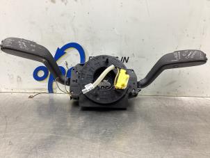 Gebruikte Licht + Raw Schakelaar Skoda Fabia II Combi 1.4 TDI 80 Prijs € 68,00 Margeregeling aangeboden door Gebr Opdam B.V.