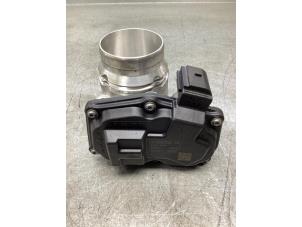 Gebruikte Gasklephuis Volvo XC40 (XZ) 1.5 T5 Plug-in Hybrid 16V Prijs € 150,00 Margeregeling aangeboden door Gebr Opdam B.V.