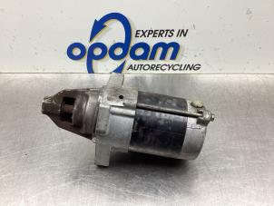 Gebruikte Startmotor Daihatsu Sirion 2 (M3) 1.0 12V DVVT Prijs € 36,00 Margeregeling aangeboden door Gebr Opdam B.V.