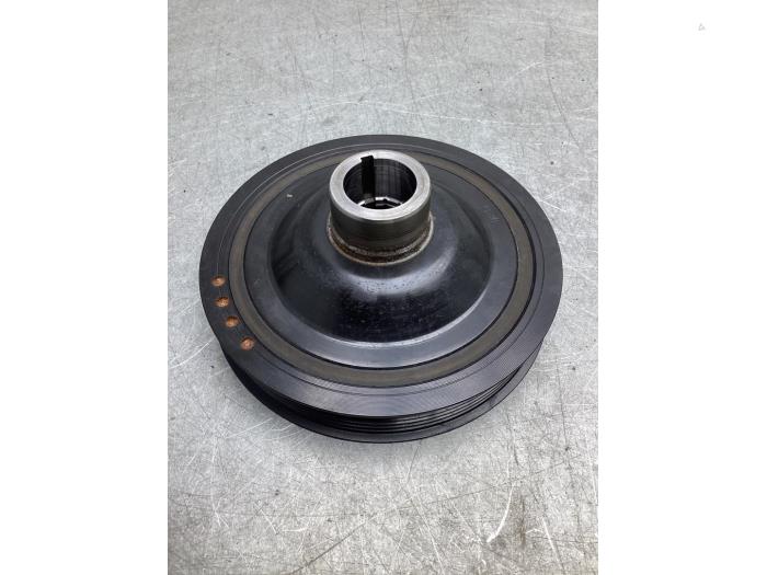 Gebruikte Krukas Poelie Mercedes E (R238) E-200 2.0 Turbo 16V Prijs € 70,00 Margeregeling aangeboden door Gebr Opdam B.V.