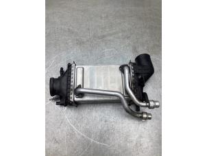Gebruikte Intercooler Mercedes E (R238) E-200 2.0 Turbo 16V Prijs € 175,00 Margeregeling aangeboden door Gebr Opdam B.V.