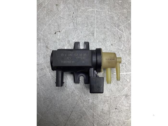 Gebruikte Overdrukklep Turbo Mercedes E (R238) E-200 2.0 Turbo 16V Prijs € 35,00 Margeregeling aangeboden door Gebr Opdam B.V.