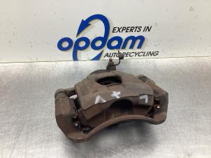 Gebruikte Remklauw (Tang) links-voor Chevrolet Aveo (250) 1.4 16V LS Prijs € 45,00 Margeregeling aangeboden door Gebr Opdam B.V.