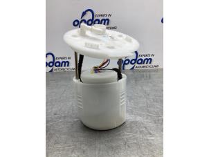 Gebruikte Benzinepomp Mazda 3 Sport (BP) 2.0 SkyActiv-X M Hybrid 16V Prijs € 150,00 Margeregeling aangeboden door Gebr Opdam B.V.