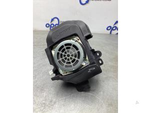 Gebruikte Luidspreker Mazda 3 Sport (BP) 2.0 SkyActiv-X M Hybrid 16V Prijs € 50,00 Margeregeling aangeboden door Gebr Opdam B.V.