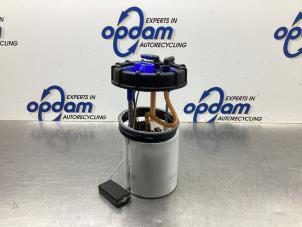 Gebruikte Benzinepomp Seat Ibiza ST (6J8) 1.0 EcoTSI 12V Prijs € 72,00 Margeregeling aangeboden door Gebr Opdam B.V.