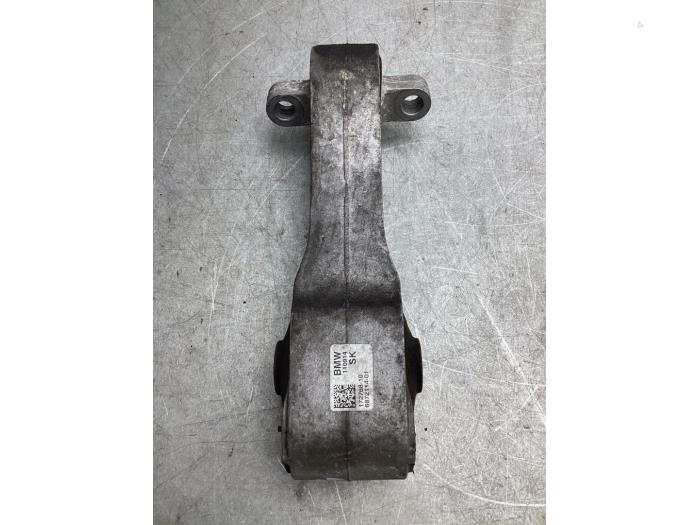 Gebruikte Versnellingsbak Steun BMW 2 serie Active Tourer (F45) 218d 2.0 TwinPower Turbo 16V Prijs € 25,00 Margeregeling aangeboden door Gebr Opdam B.V.