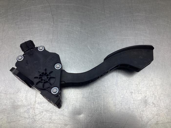 Gaspedaalpositie Sensor van een Toyota Prius (ZVW3) 1.8 16V 2010