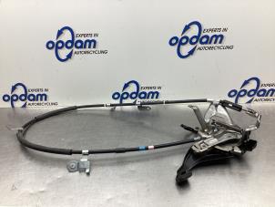 Gebruikte Handrem Mechaniek Toyota Prius (ZVW3) 1.8 16V Prijs € 90,00 Margeregeling aangeboden door Gebr Opdam B.V.