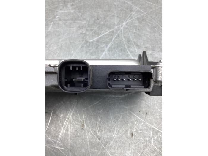 Start/Stop computer van een Peugeot 3008 II (M4/MC/MJ/MR) 1.2 12V e-THP PureTech 130 2018