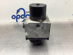 Gebruikte ABS Pomp Volkswagen Passat Variant (3C5) 1.9 TDI Prijs € 135,00 Margeregeling aangeboden door Gebr Opdam B.V.