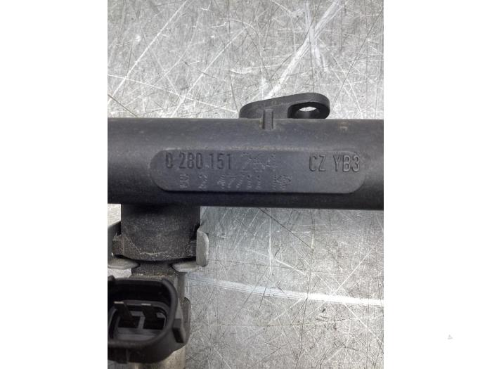 Galerij (Injectie) van een Volkswagen Up! (121) 1.0 12V 60 2012