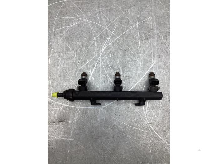 Galerij (Injectie) van een Volkswagen Up! (121) 1.0 12V 60 2012