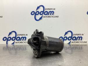 Gebruikte Startmotor Renault Clio III (BR/CR) 1.4 16V Prijs € 22,00 Margeregeling aangeboden door Gebr Opdam B.V.