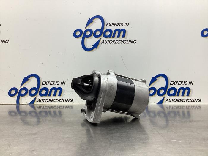 Gebruikte Startmotor Opel Corsa F (UB/UH/UP) 1.2 12V 75 Prijs € 90,00 Margeregeling aangeboden door Gebr Opdam B.V.