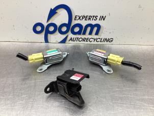 Gebruikte Airbag Sensor Daihatsu Cuore (L251/271/276) 1.0 12V DVVT Prijs € 54,00 Margeregeling aangeboden door Gebr Opdam B.V.