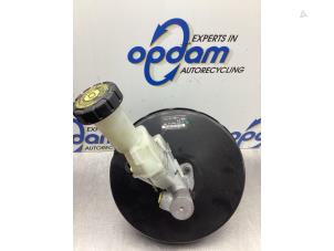 Gebruikte Rembol Renault Clio III (BR/CR) 1.2 16V TCe 100 Prijs € 63,00 Margeregeling aangeboden door Gebr Opdam B.V.