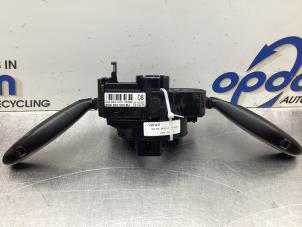 Gebruikte Combischakelaar Stuurkolom Seat Ibiza III (6L1) 1.4 16V 100 Prijs € 68,00 Margeregeling aangeboden door Gebr Opdam B.V.