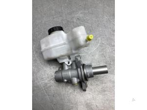 Gebruikte Hoofdremcilinder Volkswagen Caddy Cargo V (SBA/SBH) 2.0 TDI BlueMotionTechnology Prijs € 50,00 Margeregeling aangeboden door Gebr Opdam B.V.