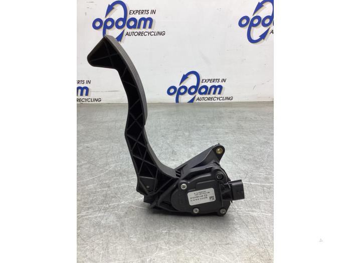 Gebruikte Gaspedaalpositie Sensor Renault Twingo III (AH) 1.0 SCe 70 12V Prijs € 30,00 Margeregeling aangeboden door Gebr Opdam B.V.