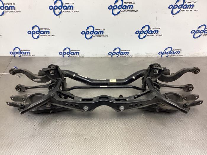Gebruikte Subframe Volkswagen Golf VIII (CD1) 2.0 GTI 16V Prijs € 360,00 Margeregeling aangeboden door Gebr Opdam B.V.