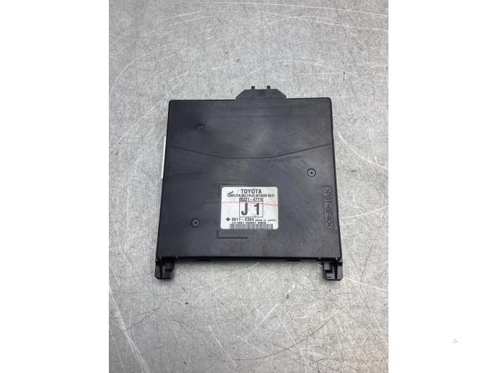 Computer Body Control van een Toyota Prius (ZVW3) 1.8 16V 2010