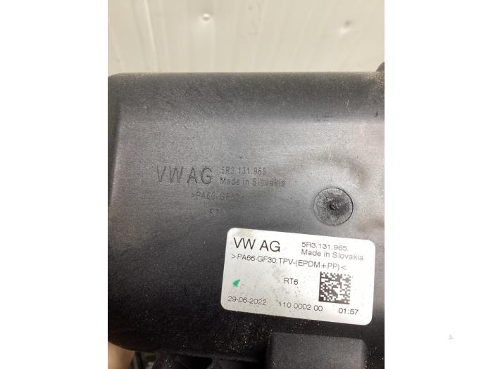 Adblue tank van een Volkswagen Caddy Cargo V (SBA/SBH) 2.0 TDI BlueMotionTechnology 2022