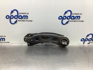 Gebruikte Draagarm links-achter Mercedes A (W176) 1.6 A-160 16V Prijs € 45,00 Margeregeling aangeboden door Gebr Opdam B.V.