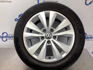 Gebruikte Sportvelgen Set Volkswagen Golf VII Variant (AUVV) 1.0 TSI 12V BlueMotion Technology Prijs € 650,00 Margeregeling aangeboden door Gebr Opdam B.V.