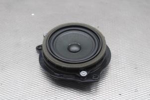 Gebruikte Speaker BMW X2 (F39) sDrive 18i 1.5 12V TwinPower Turbo Prijs € 50,00 Margeregeling aangeboden door Gebr Opdam B.V.