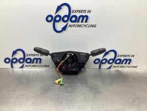 Gebruikte Combischakelaar Stuurkolom Opel Corsa D 1.4 16V Twinport Prijs € 32,00 Margeregeling aangeboden door Gebr Opdam B.V.
