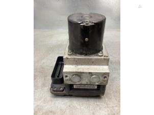 Gebruikte ABS Pomp BMW 5 serie (E60) 523i 24V Prijs € 125,00 Margeregeling aangeboden door Gebr Opdam B.V.