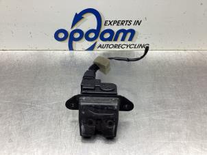 Gebruikte Achterklep Slotmechaniek Kia Picanto (JA) 1.0 12V Prijs € 68,00 Margeregeling aangeboden door Gebr Opdam B.V.