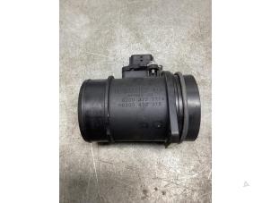 Gebruikte Luchthoeveelheidsmeter Renault Clio III (BR/CR) 2.0 16V Prijs € 60,00 Margeregeling aangeboden door Gebr Opdam B.V.