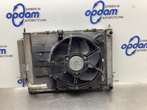 Gebruikte Radiateur Nissan Micra (K12) 1.2 16V Prijs € 112,00 Margeregeling aangeboden door Gebr Opdam B.V.