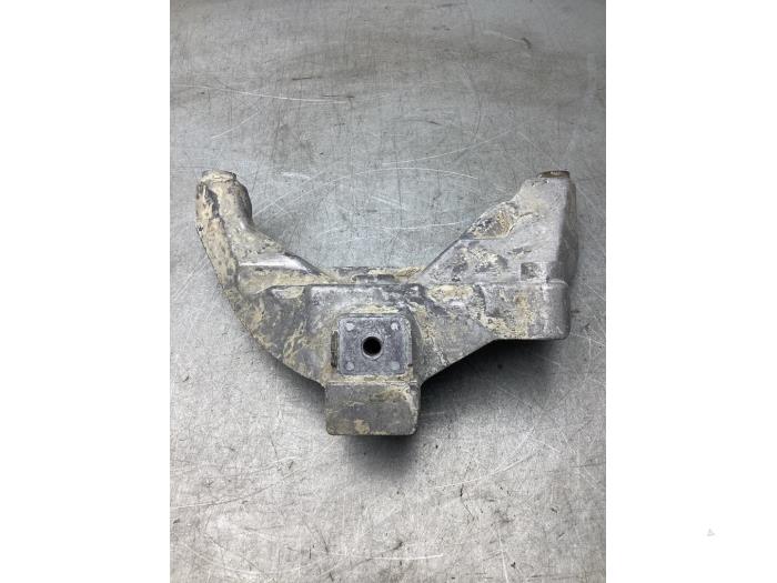 Gebruikte Motorsteun BMW IX1 Prijs € 50,00 Margeregeling aangeboden door Gebr Opdam B.V.